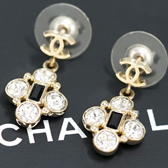 CHANEL CC Logos Black Rhinestone Square Cross Stud Earrings Gold Tone Auth w/Box - Picture 1 of 7